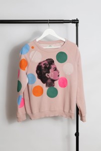 JEDNO różowa bluza "Stay weird"